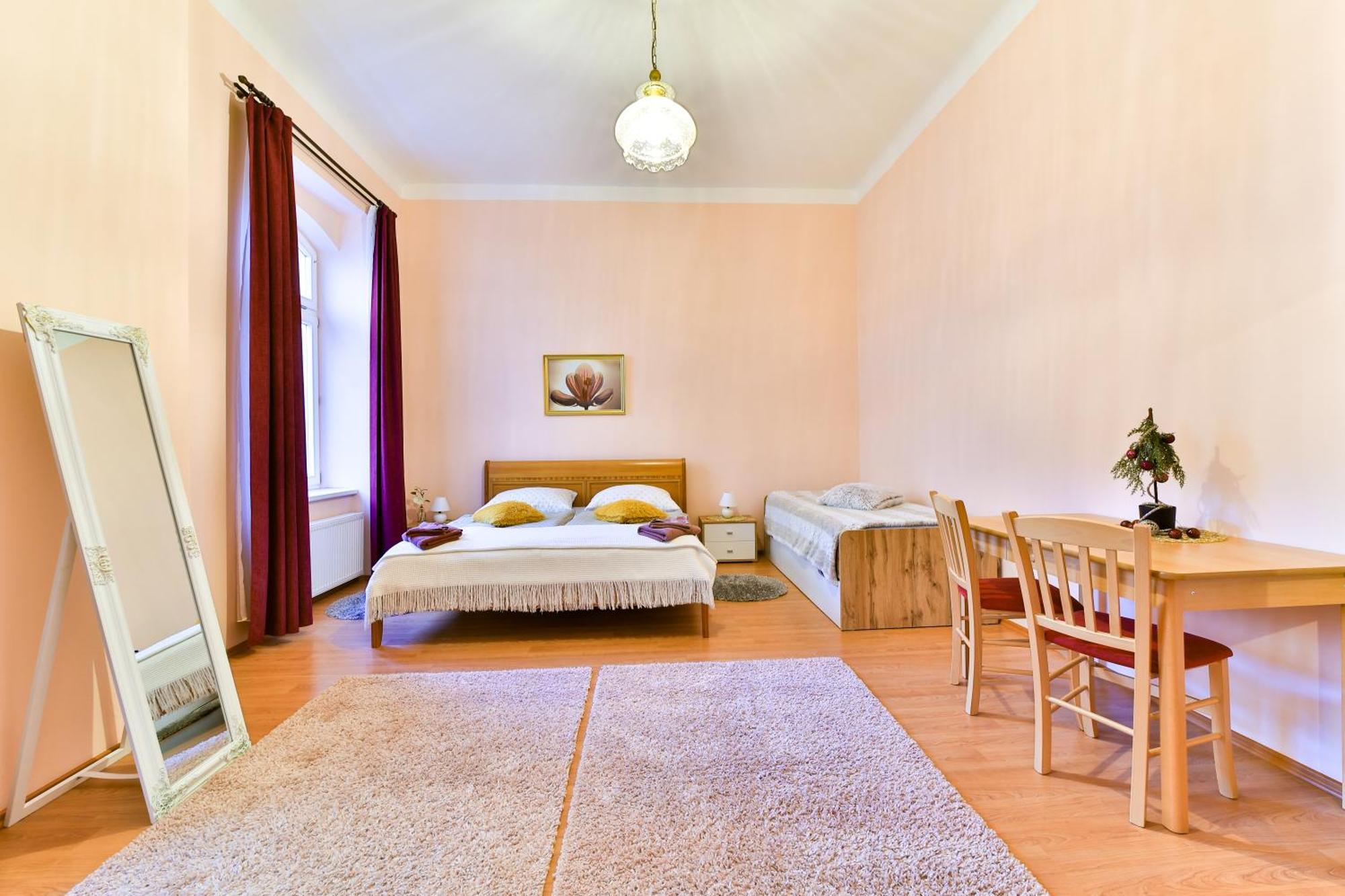 Anzio Apartments Mariánské Lázně Zimmer foto